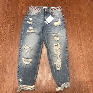 NWT Zara Boyfriend Beaded Waist Ripped Jeans SZ 2